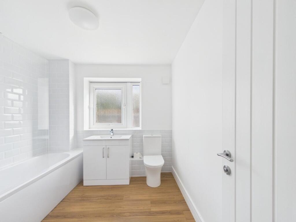 Apartment in Bristol, Newtown, St Philip's - View 4