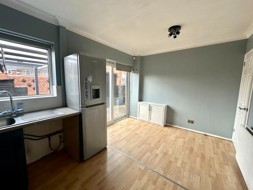 House in Walsall, West Midlands - More