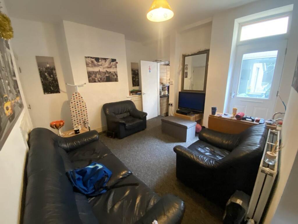 House in Cardiff, Maindy, Cathays - View 2