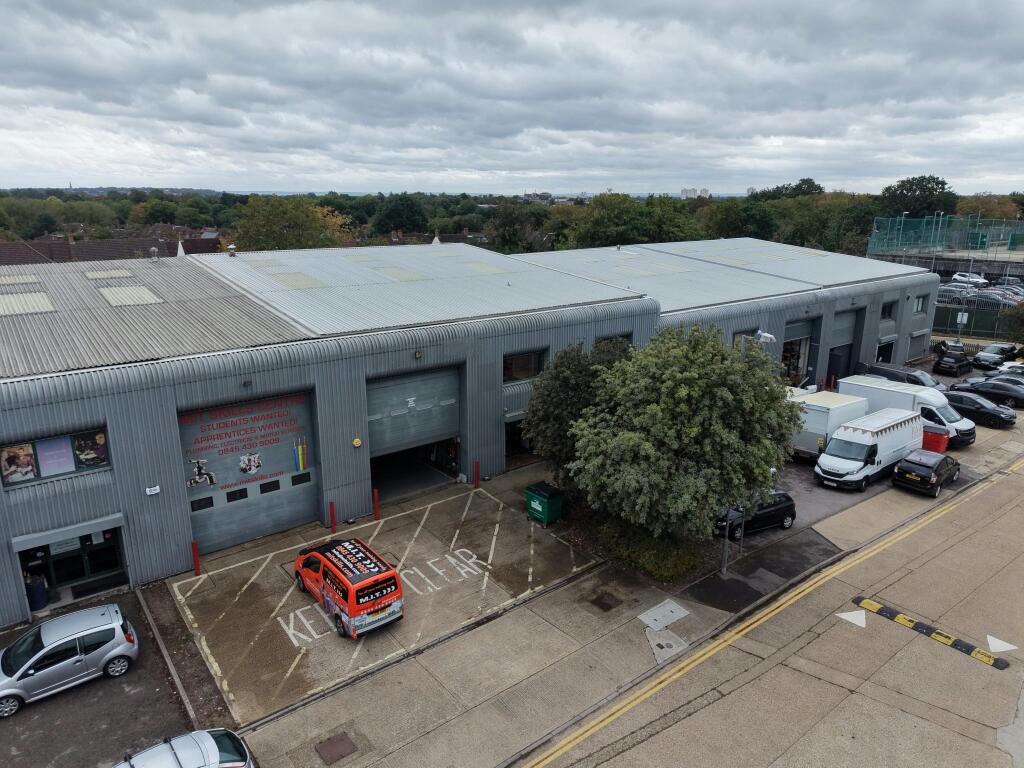 U6 Gate Centre (1)
