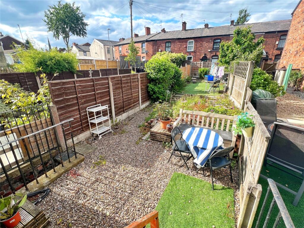 House in Tameside, Greater Manchester - View 2