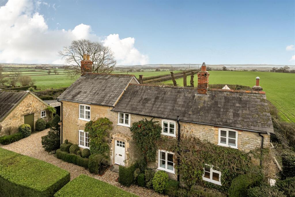 Main image of property: Stalbridge Common, Stalbridge, Sturminster Newton