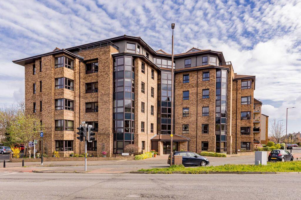 Main image of property: 39/9 Blackford Avenue, Edinburgh, EH9 3HN