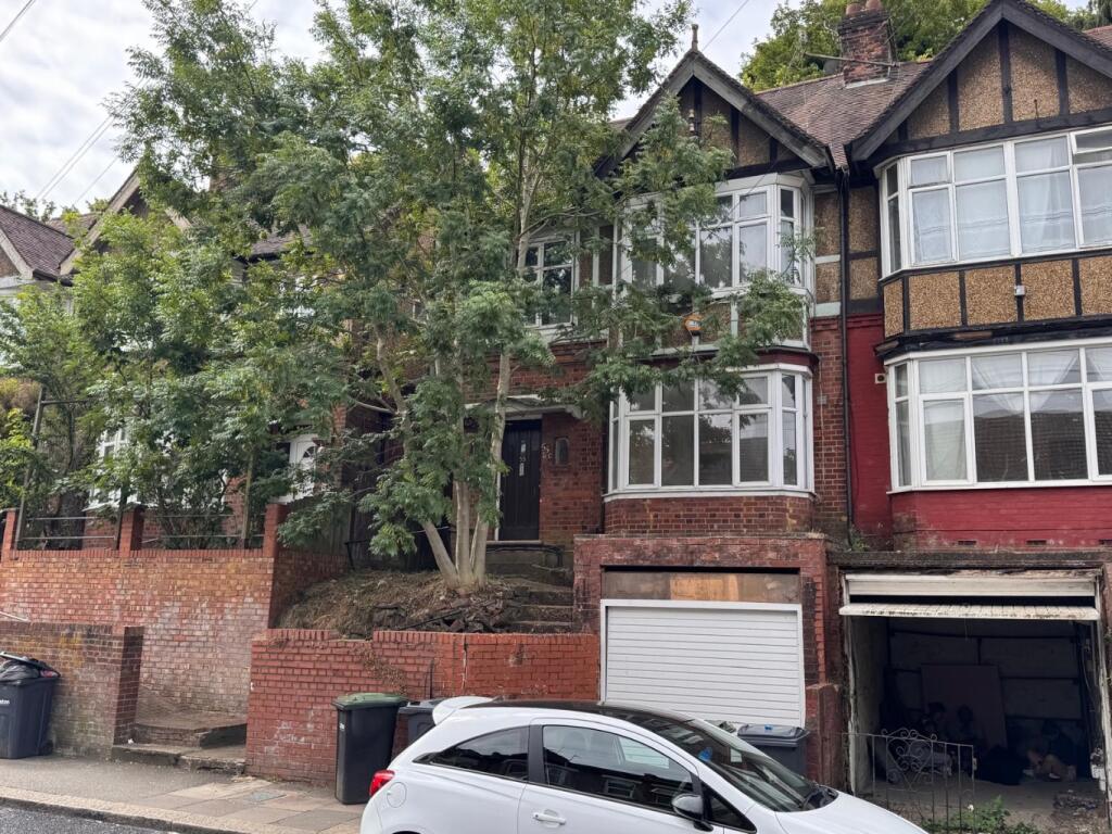 Main image of property: Ashburnham Road, Luton, Bedfordshire, LU1 1JN