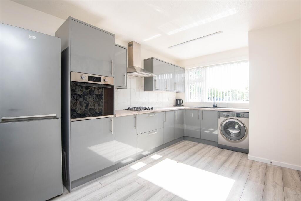 House in South Ribble, Moss Side - More