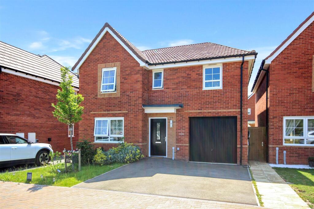 Main image of property: Tybalt Close, Wellingborough