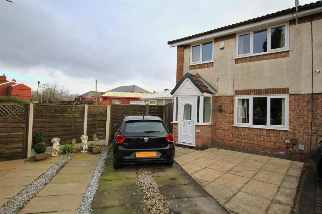 Main image of property: Leech Brook Close, Audenshaw, Manchester