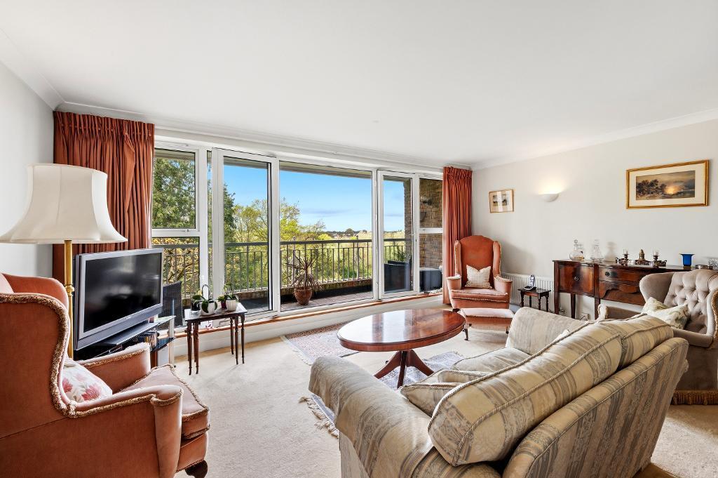 Main image of property: Oatlands Drive, Weybridge, Surrey, KT13 9DF