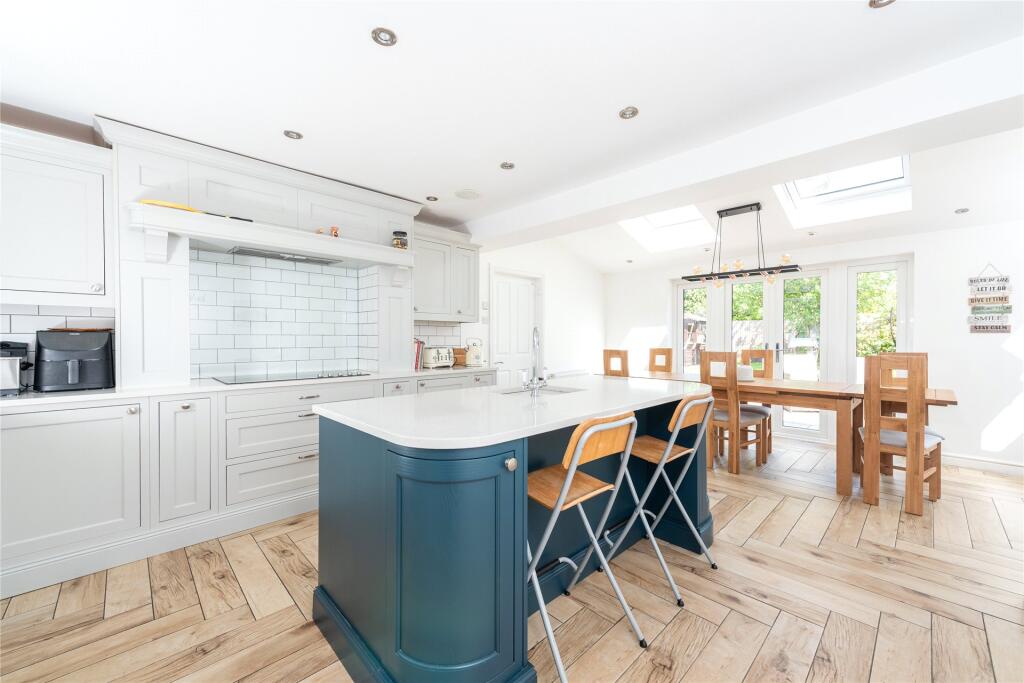 House in Stony Stratford, Calverton End - View 2