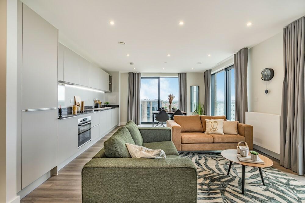 Main image of property: Lionel Road South, London, TW8