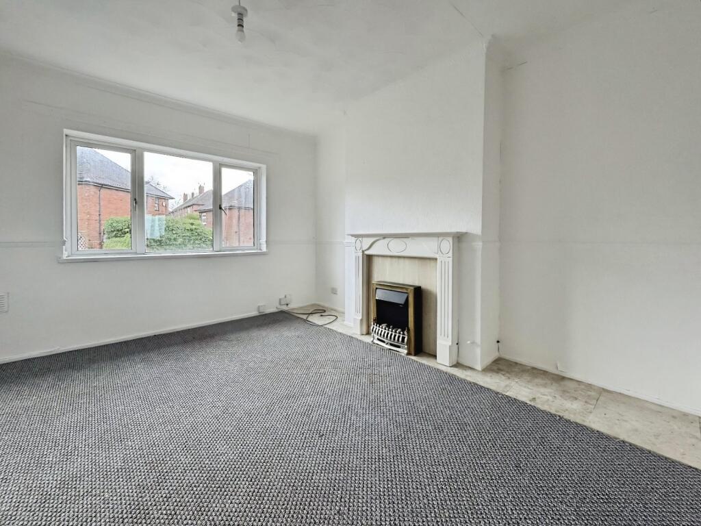 Roseland Crescent, Stoke-on-Trent, Staffordshire, ST2 photo 2