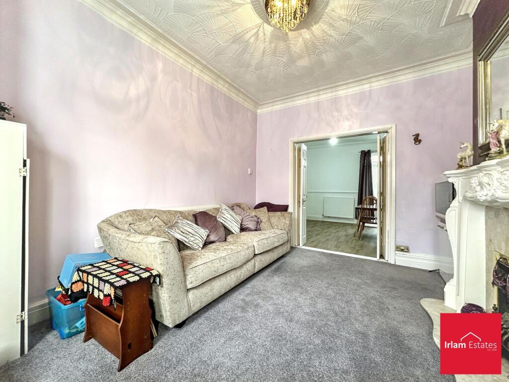 Alexandra Grove, Irlam, M44 photo 3