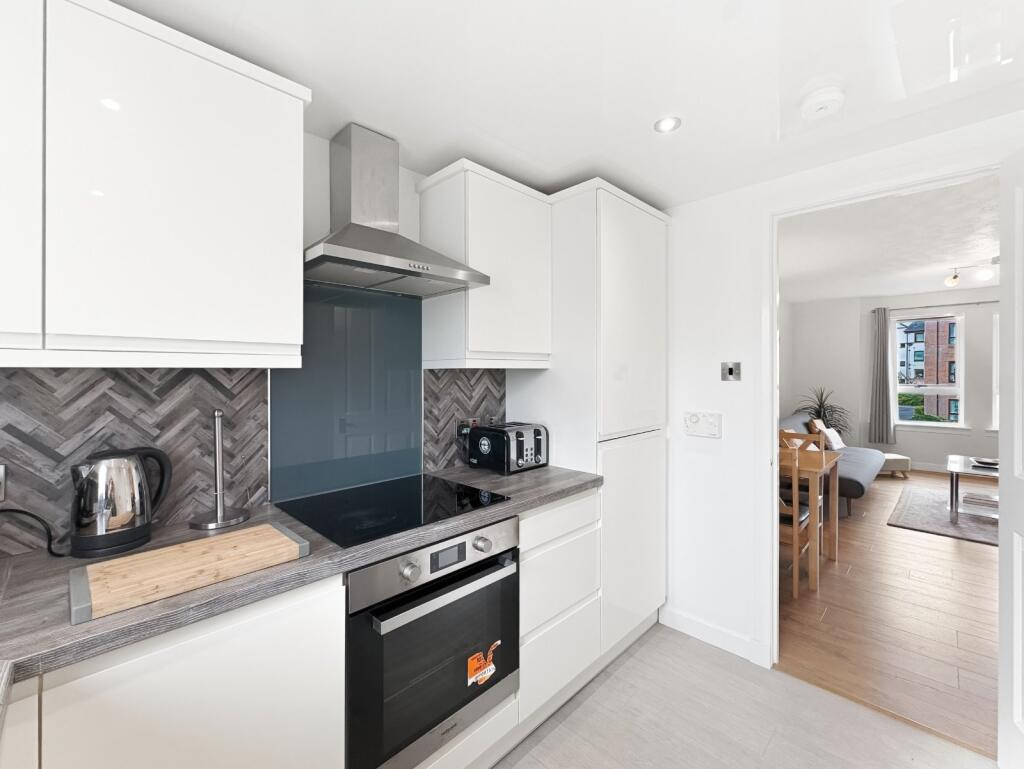Apartment in Edinburgh, St Leonards, Southside - More