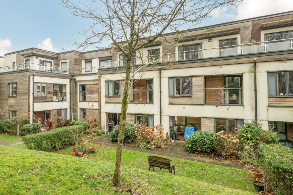 Wispers Lane, Haslemere, Surrey, GU27 photo 4