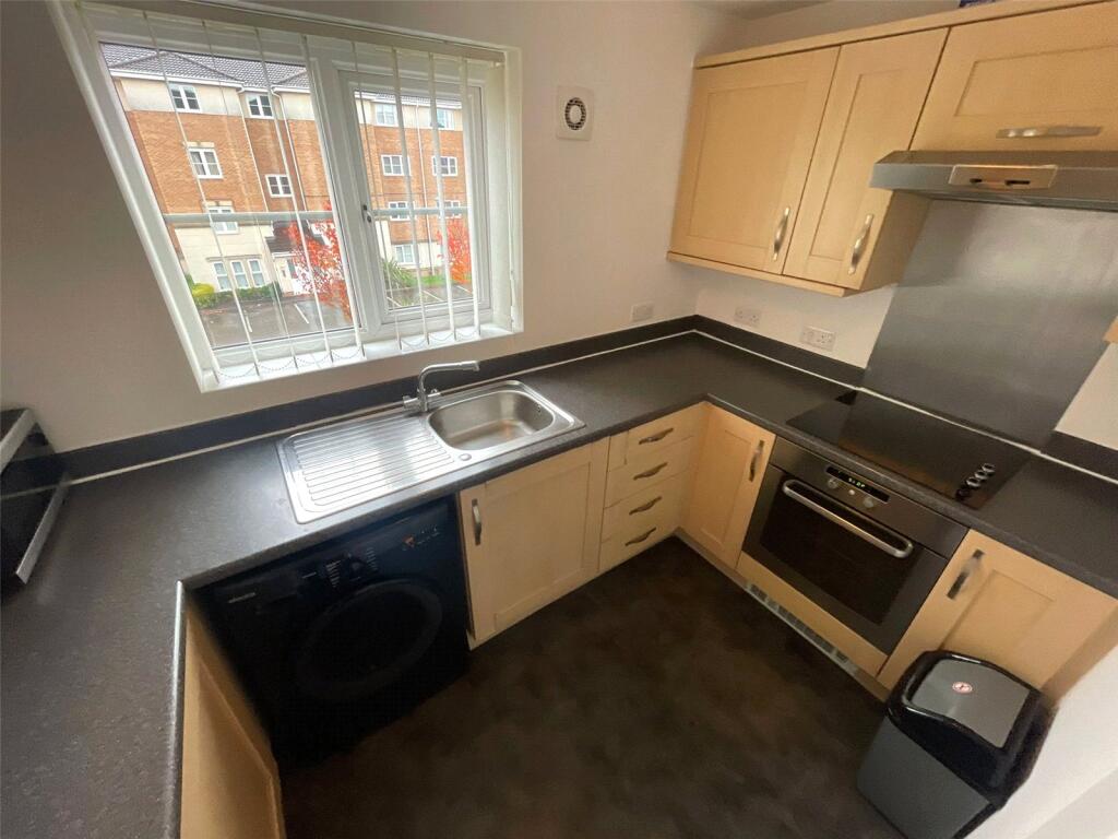 Apartment in Stockport, Greater Manchester - View 4