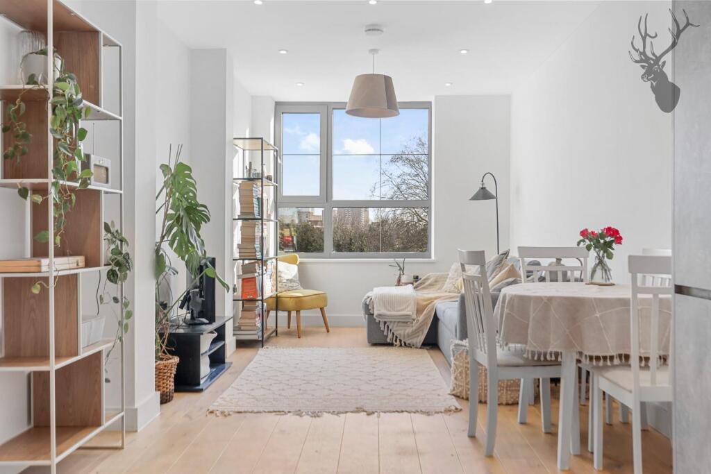 Main image of property: Kettle Yard, Bow