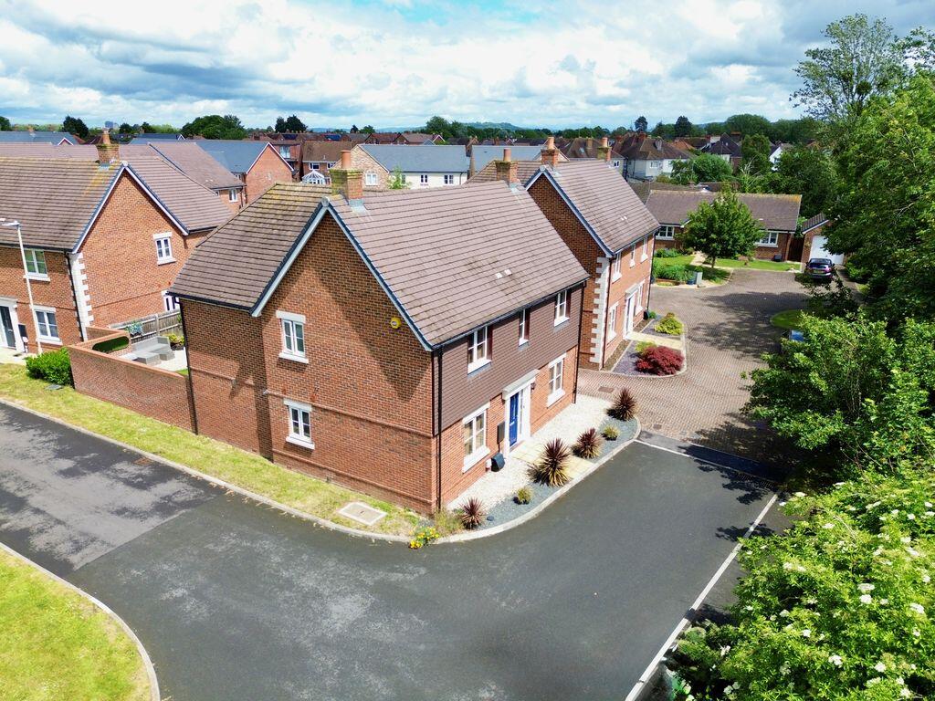 Main image of property: Neven Place, Gloucester