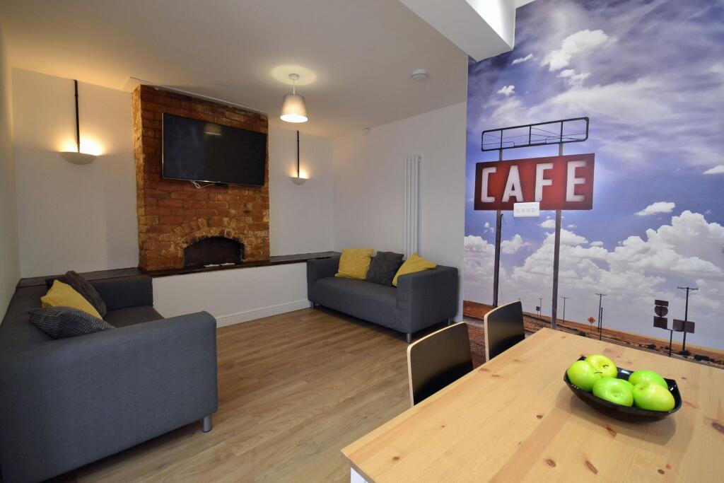 Main image of property: Lower Road, Beeston NG9
