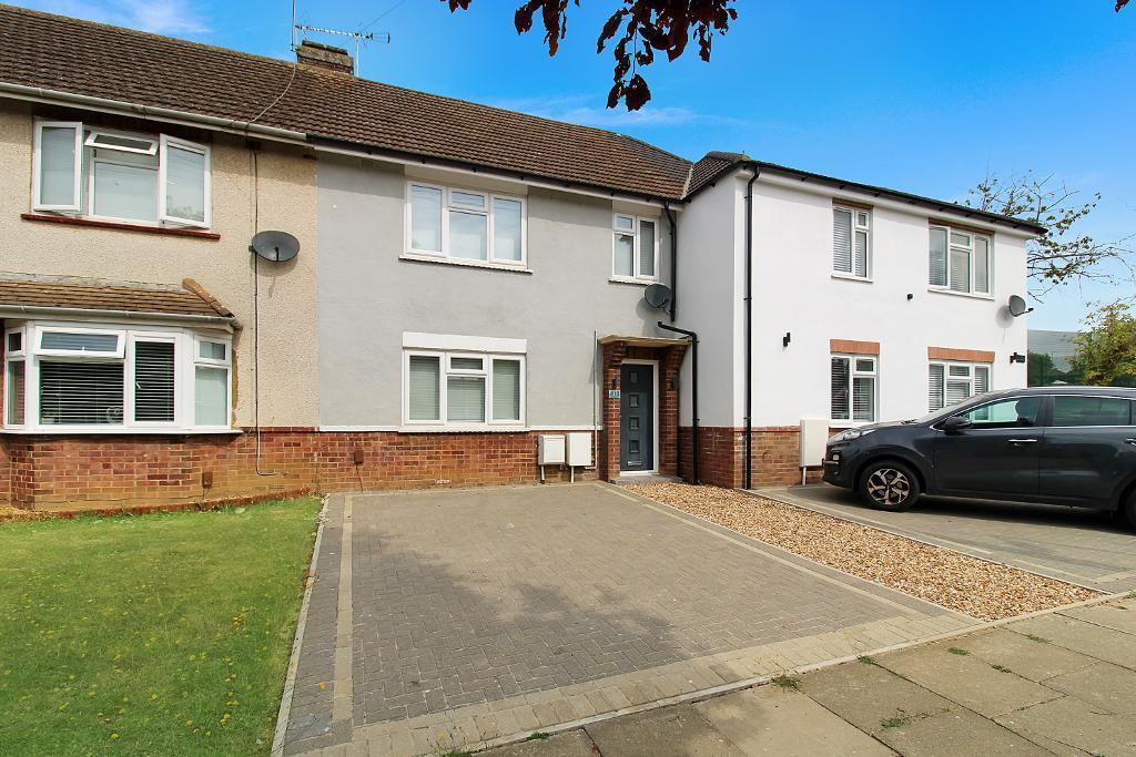 Main image of property: Oakwood Drive, Bletchley, Milton Keynes, Buckinghamshire, MK2 2JG
