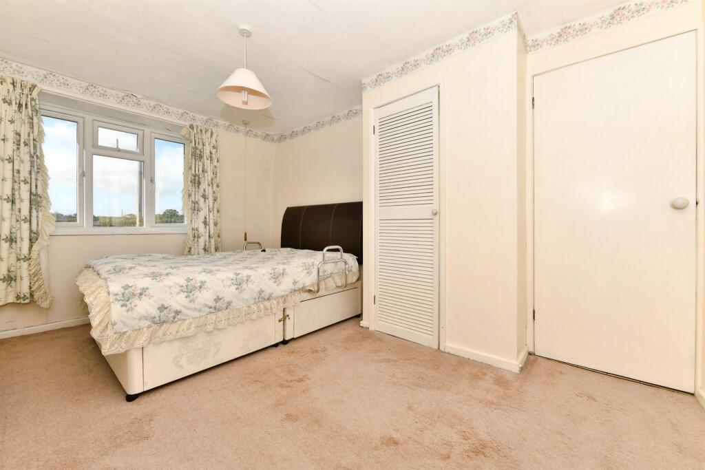 Hillcrest Road, Templecombe photo 4