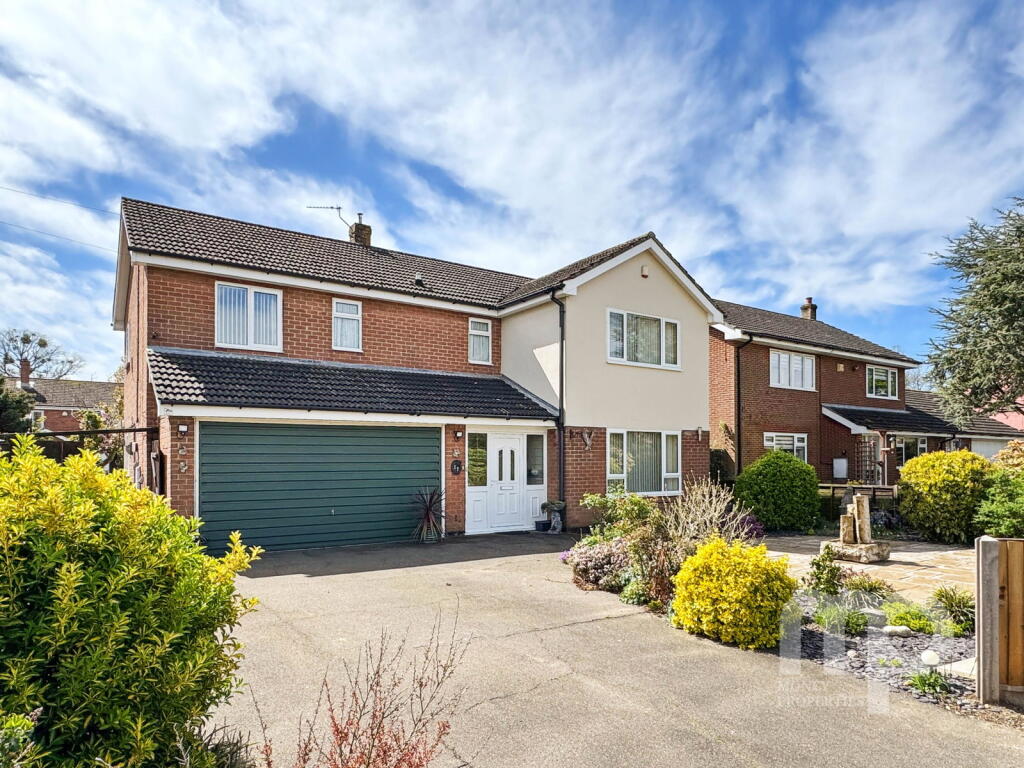 Main image of property: Hardingham Street, Hingham, NR9