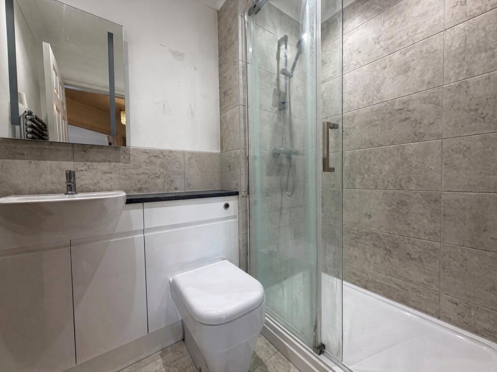Apartment in Guildford - View 4