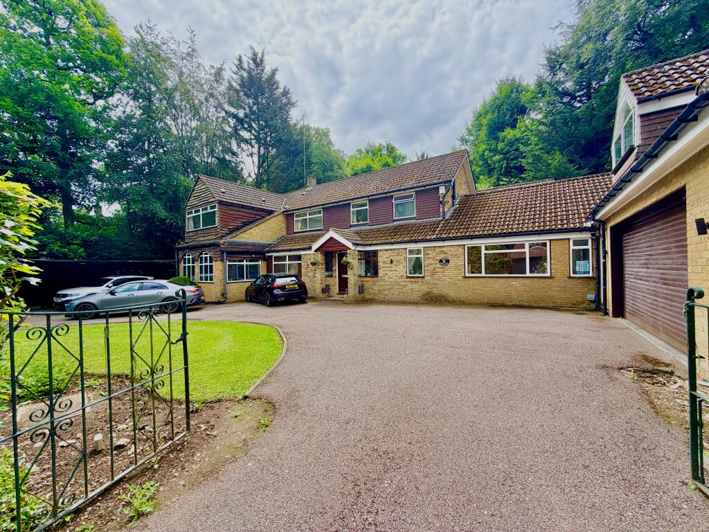 Main image of property: Valley Road, Rickmansworth, WD3