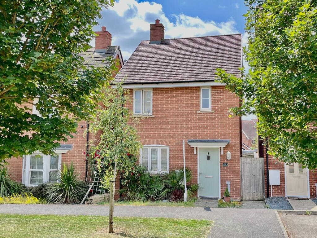 3-bed detached on Montserrat Court, Bletchley, Milton Keynes, MK3, £320,000