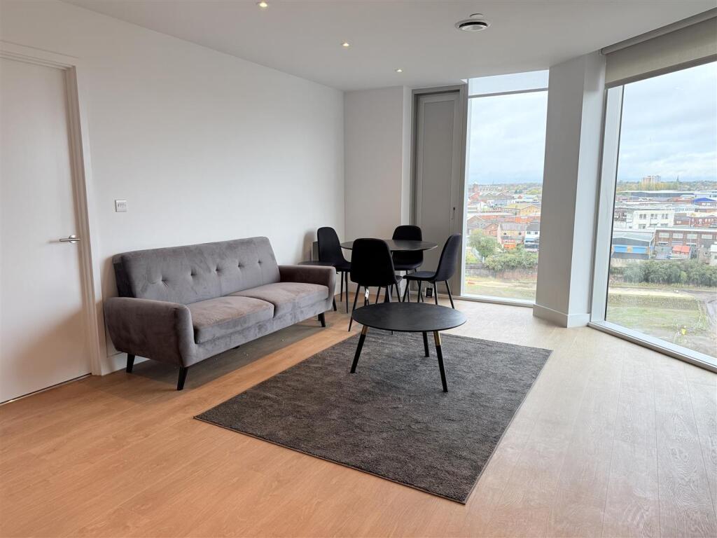 Apartment in Manchester - View 3