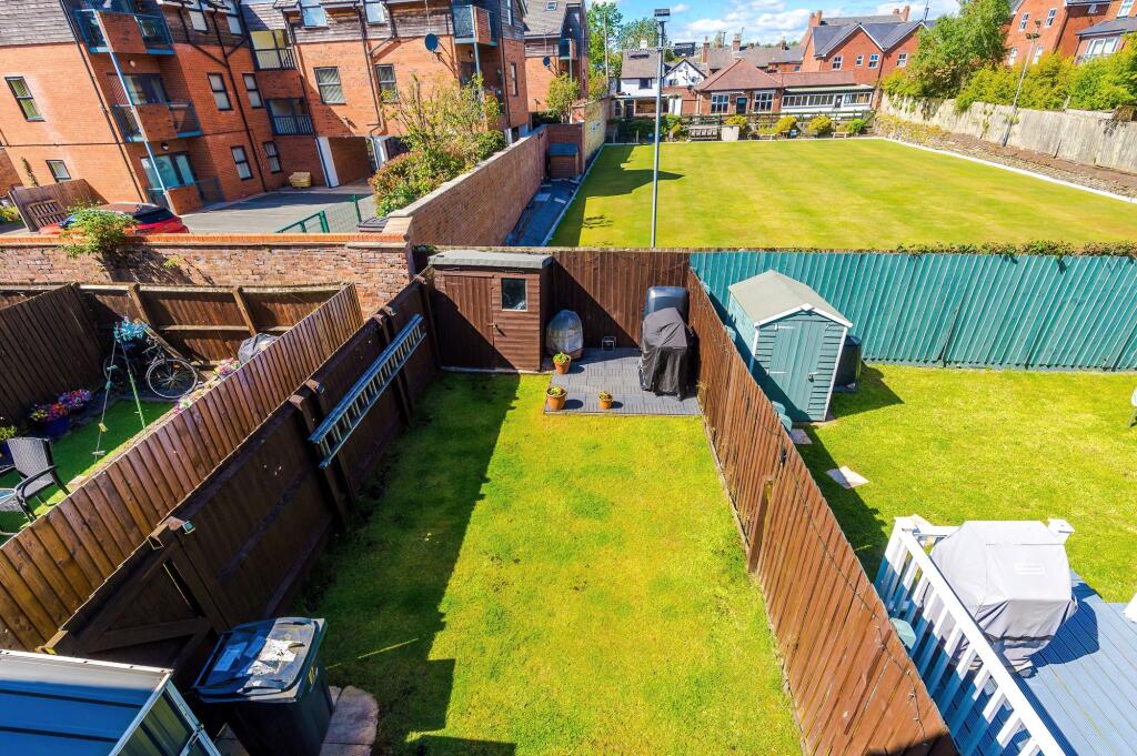House in Warrington, Fairfield, Howley - More
