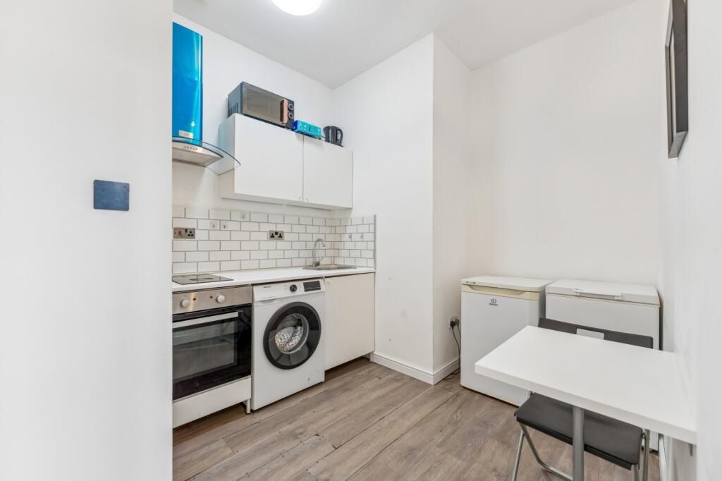 Apartment in Glasgow - View 5