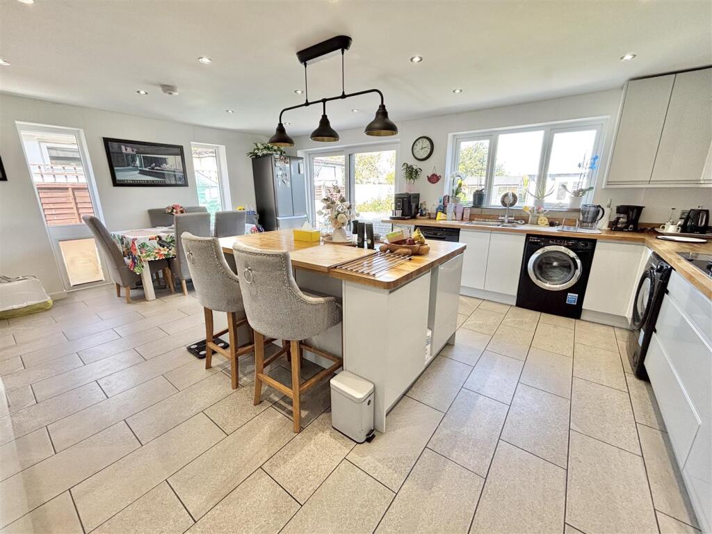 House in Poole - View 3