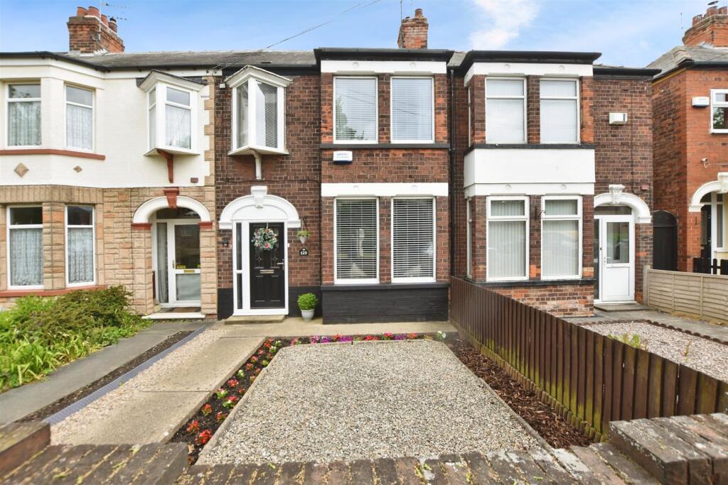 Main image of property: Pickering Road, Hull