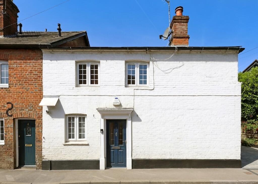 Main image of property: Lakes Lane, Beaconsfield, Buckinghamshire, HP9