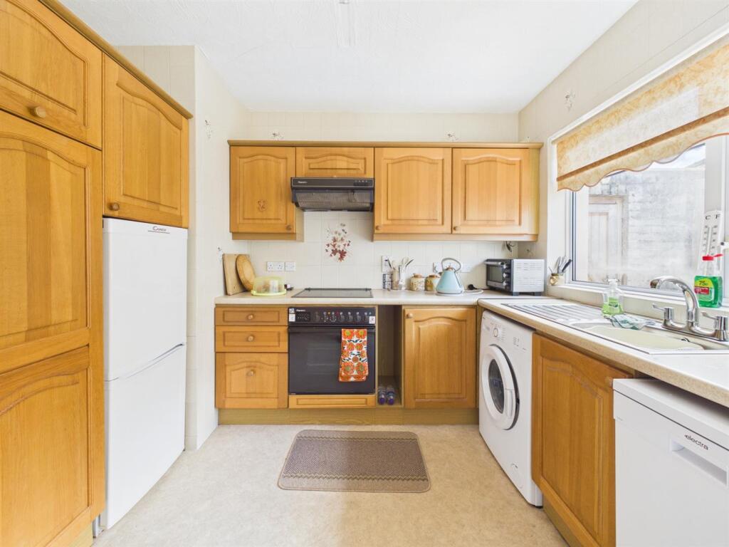 House in Porthcawl, Nottage - View 6