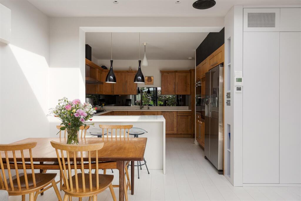 Cherrydown Avenue, Chingford - View 6
