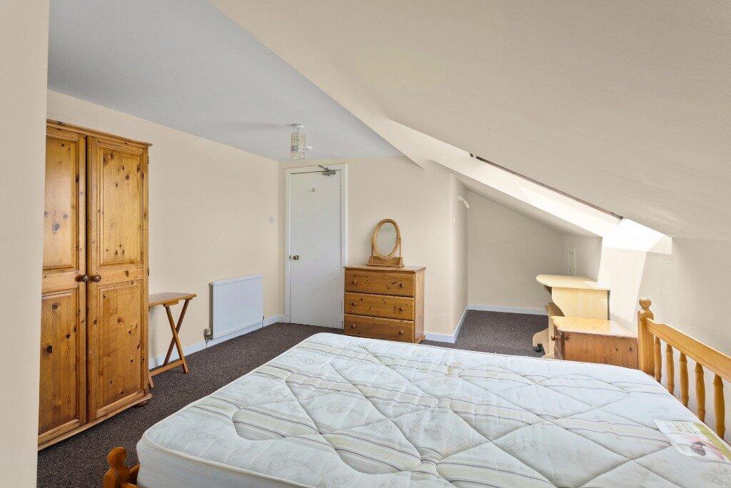 4 bedroom flat for rent