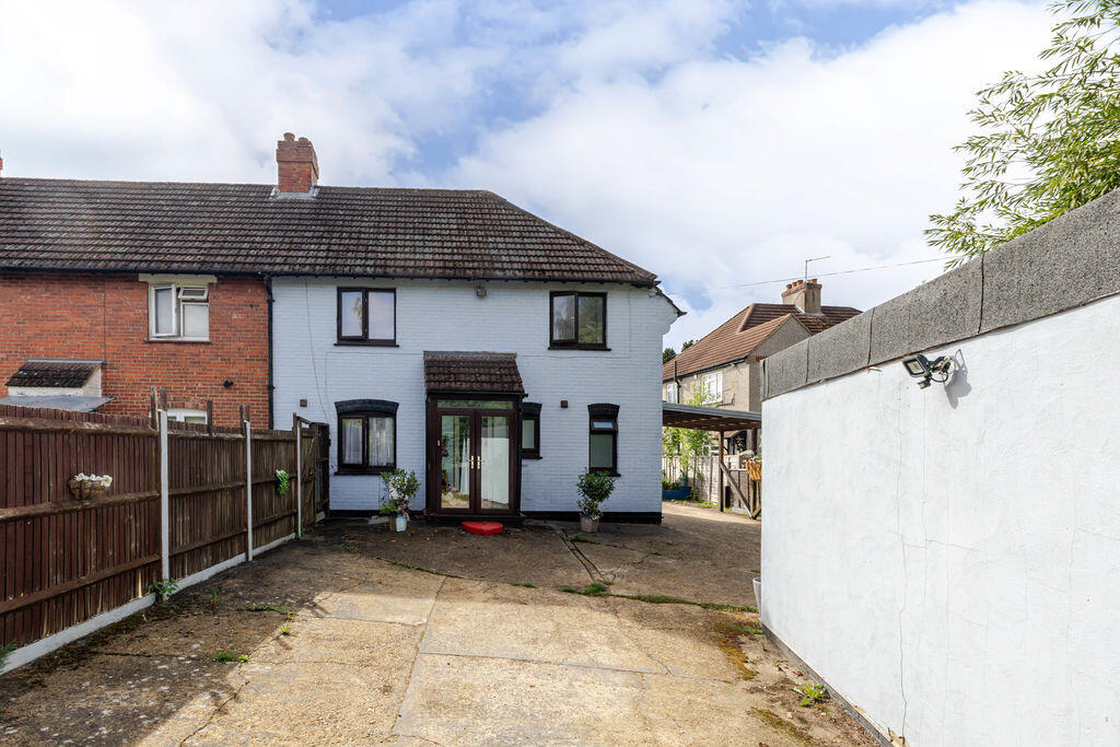 Main image of property: Harrow Road, Warlingham