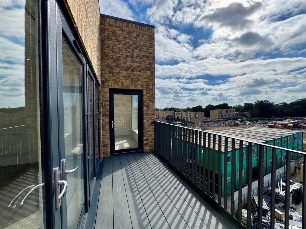 Apartment in Dartford - View 2