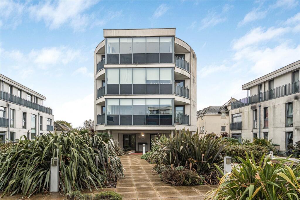 Main image of property: Guildford Street, Chertsey, Surrey, KT16