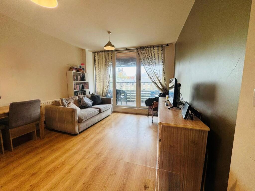 Main image of property: Hillside, London