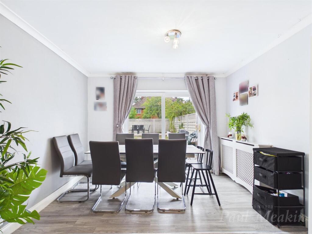 House in Croydon - View 4
