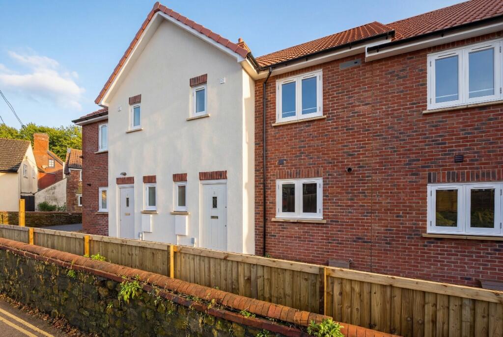 4 Shorland Row, Station Road, Castle Cary, Somerset, BA7 7BY