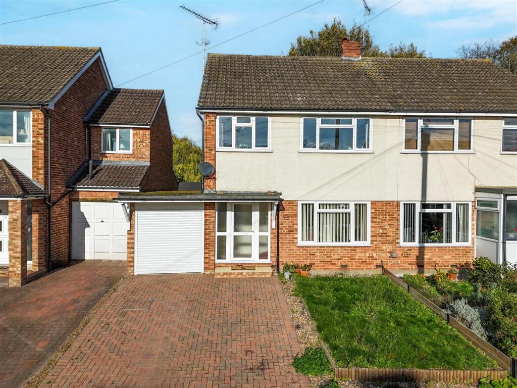 Main image of property: Glebe Crescent, Broomfield, Chelmsford