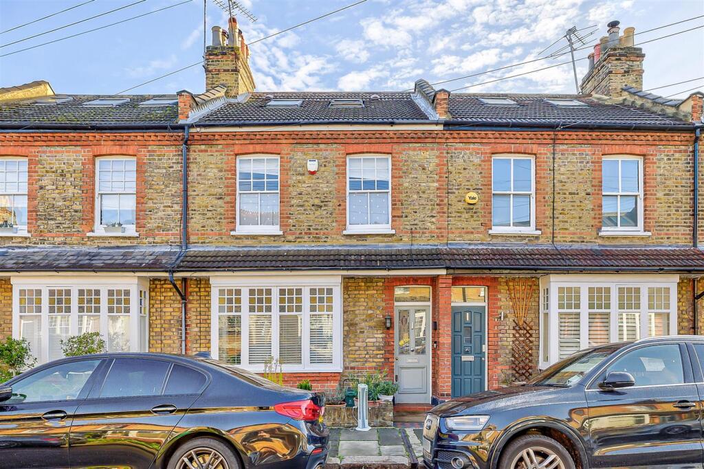House in London - View 2