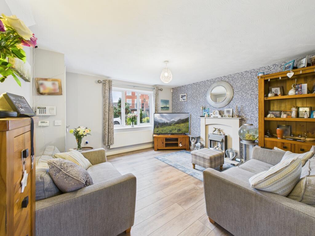 Watermint Close, Littleover photo 2