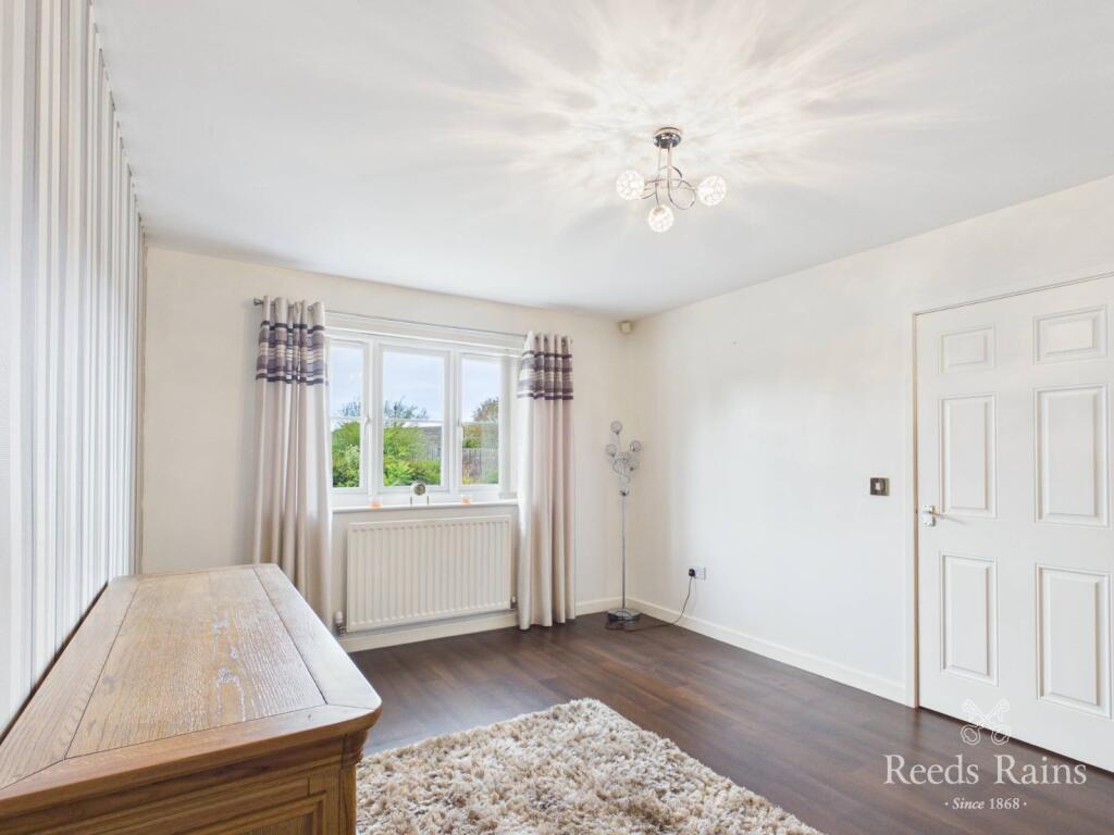 House in Middlesbrough, Acklam - View 3