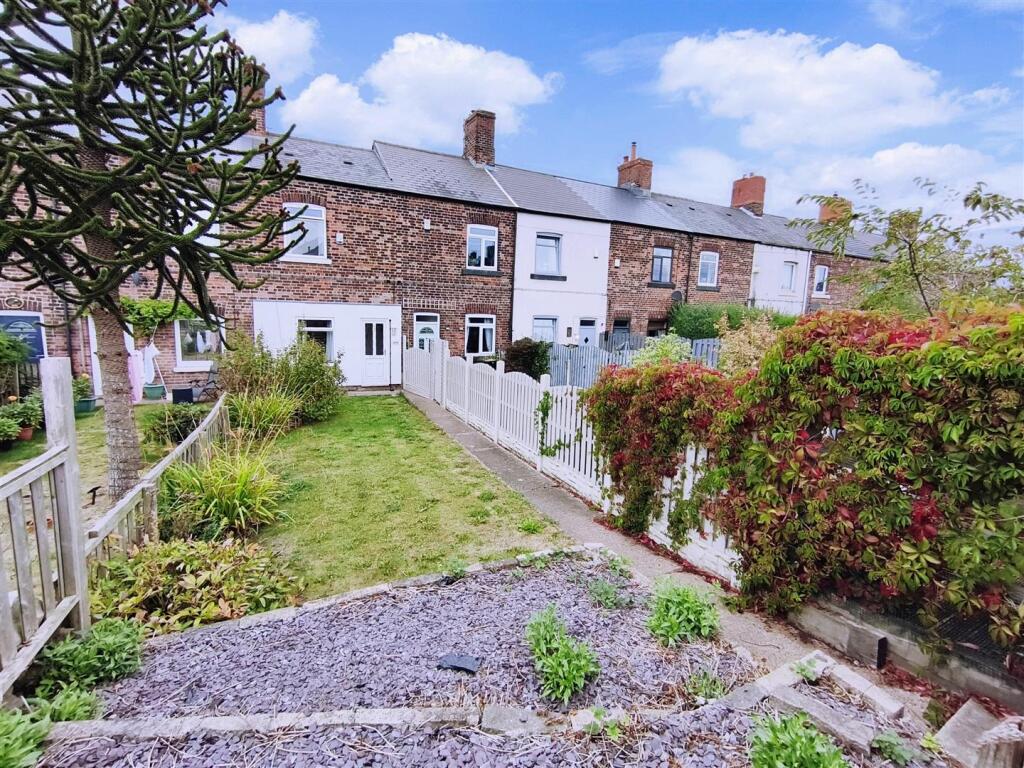 House in Barnsley, Higham