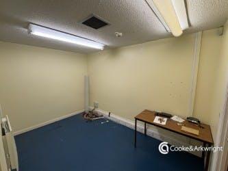 5125f962-40da-4120-ac47-d518d414c457.jpg