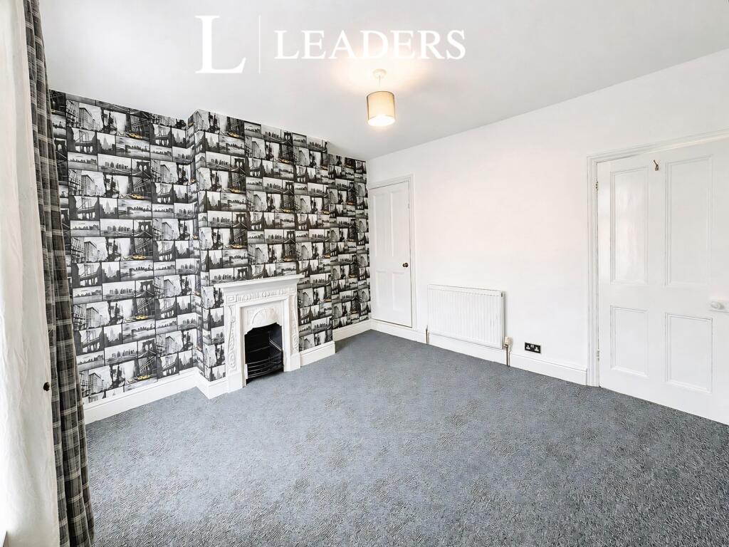 House in Retford, Thrumpton - More